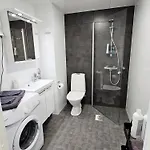 Apartament Moderni Yksioe, Parveke, Parkki, Palvelut *