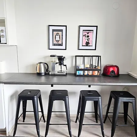 Moderni Yksioe, Parveke, Parkki, Palvelut Tampere