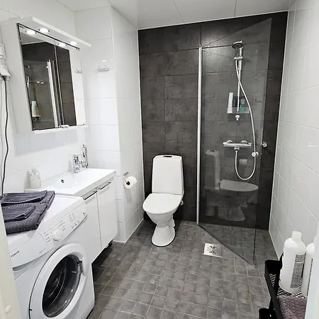 Apartment Moderni Yksioe, Parveke, Parkki, Palvelut *