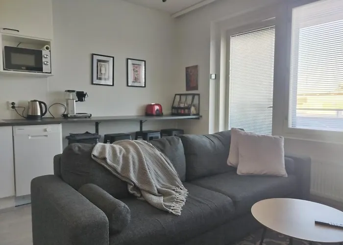 Apartamento Moderni Yksioe, Parveke, Parkki, Palvelut