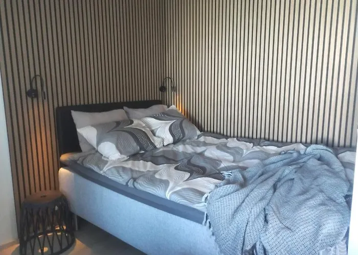 Moderni Yksioe, Parveke, Parkki, Palvelut *