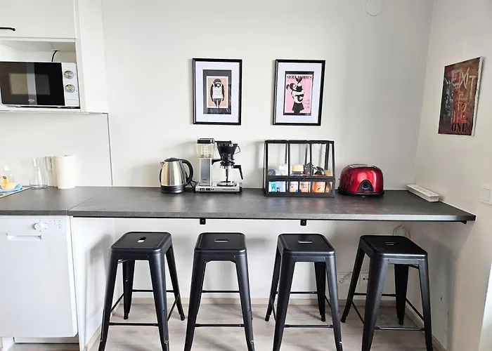 Moderni Yksioe, Parveke, Parkki, Palvelut Тампере